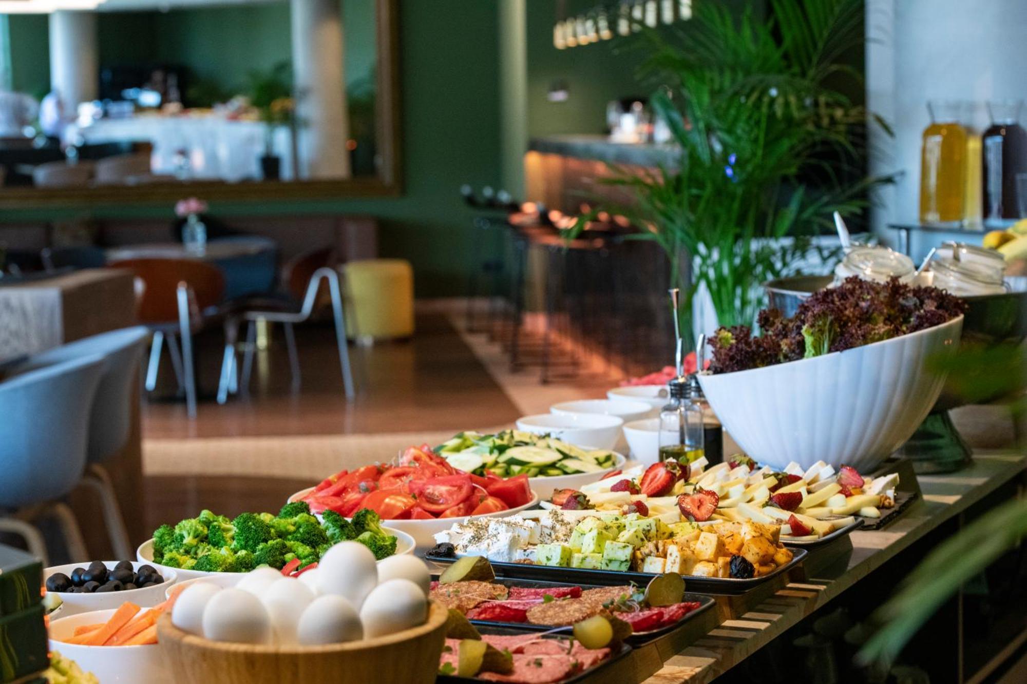 Golden Tulip Design Tbilisi 호텔 외부 사진