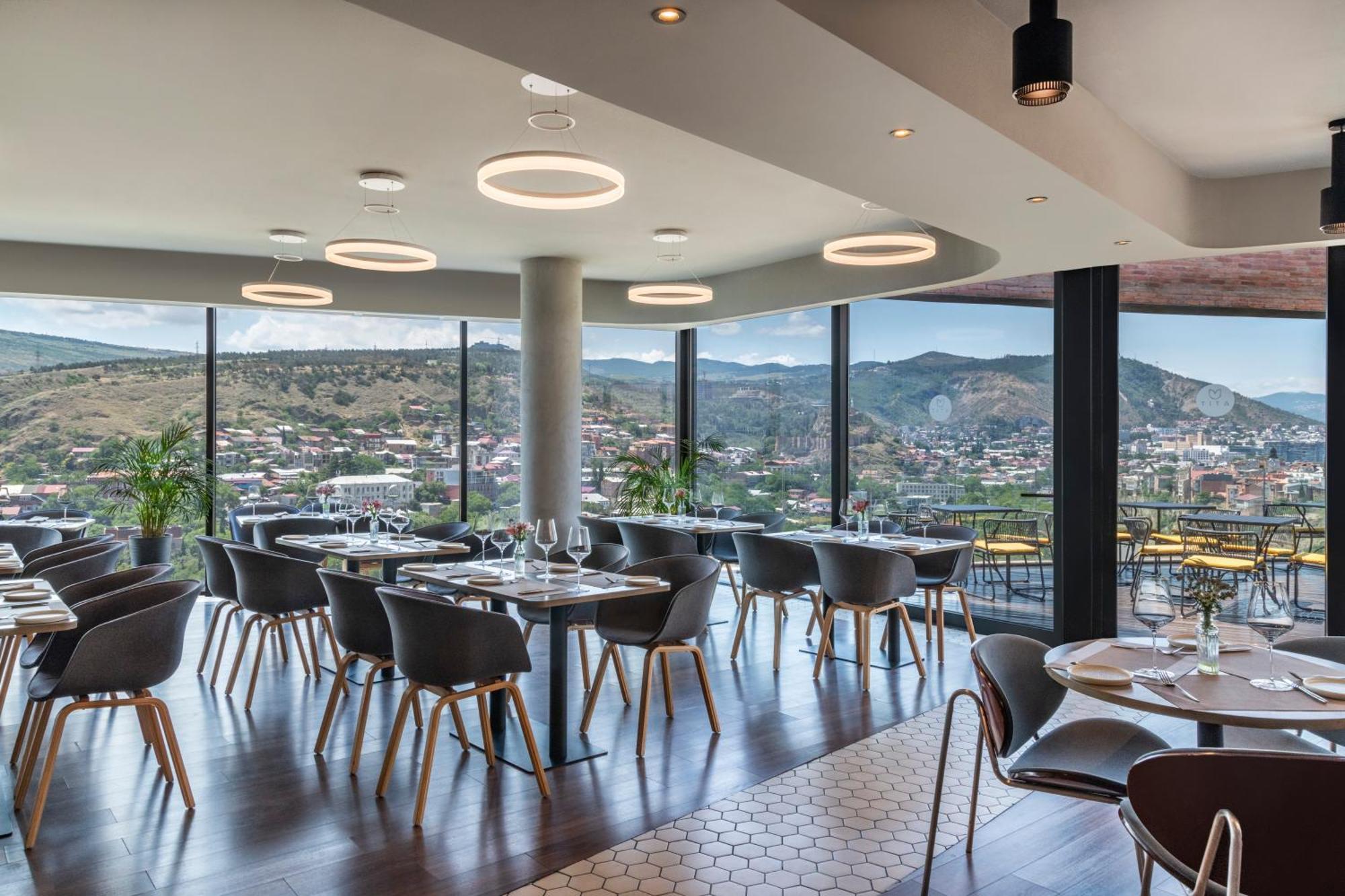 Golden Tulip Design Tbilisi 호텔 외부 사진