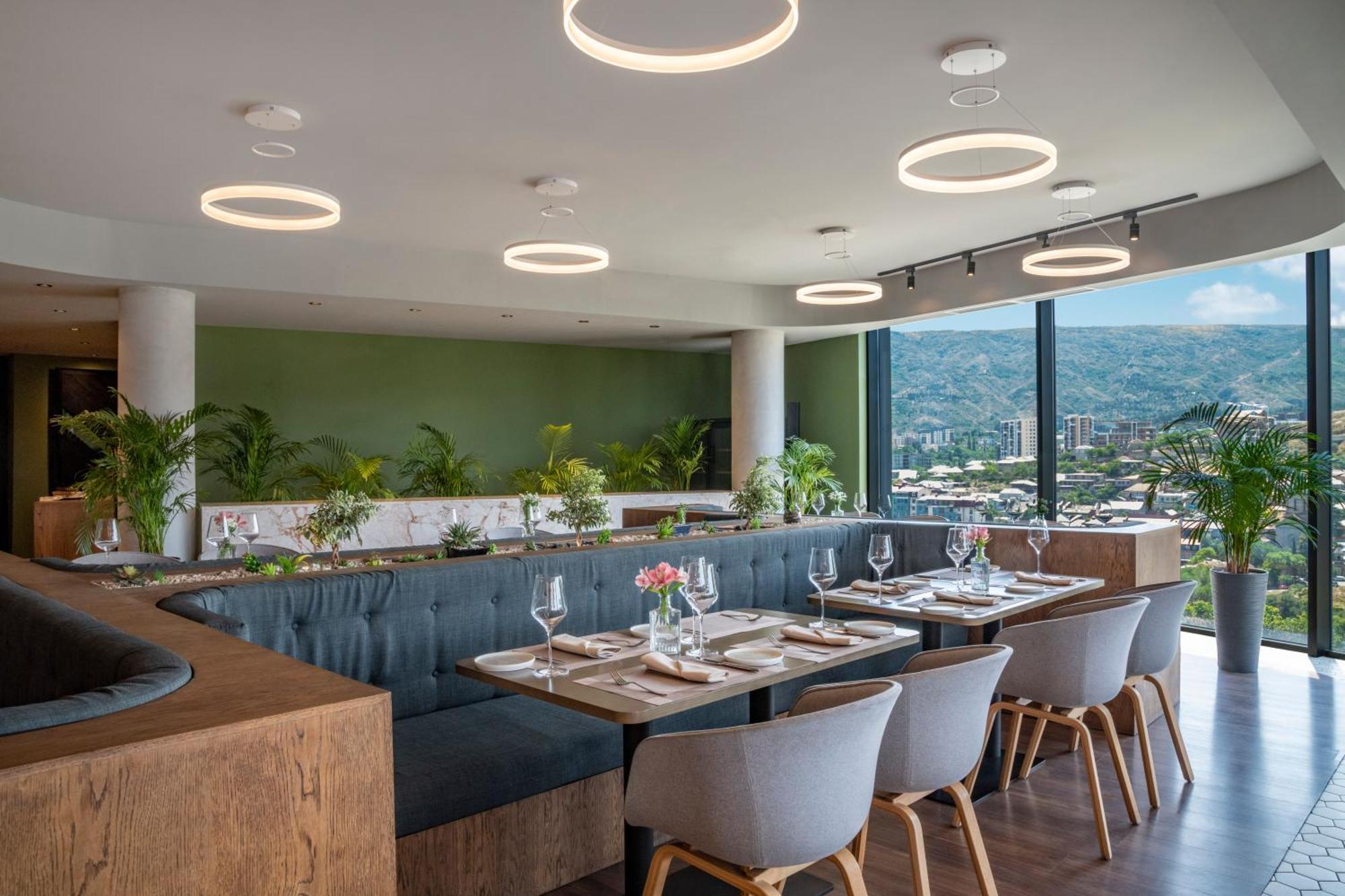 Golden Tulip Design Tbilisi 호텔 외부 사진
